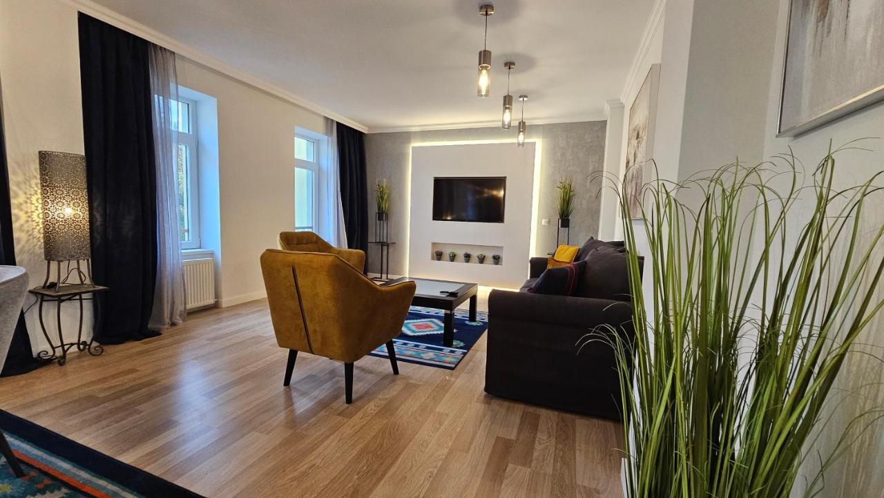 130M² Designerwohnung Mit 2 Vollbaedern Gera Esterno foto