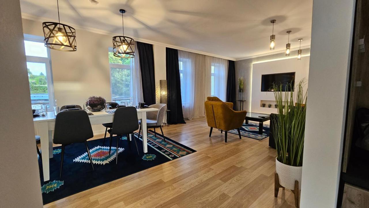 130M² Designerwohnung Mit 2 Vollbaedern Gera Esterno foto